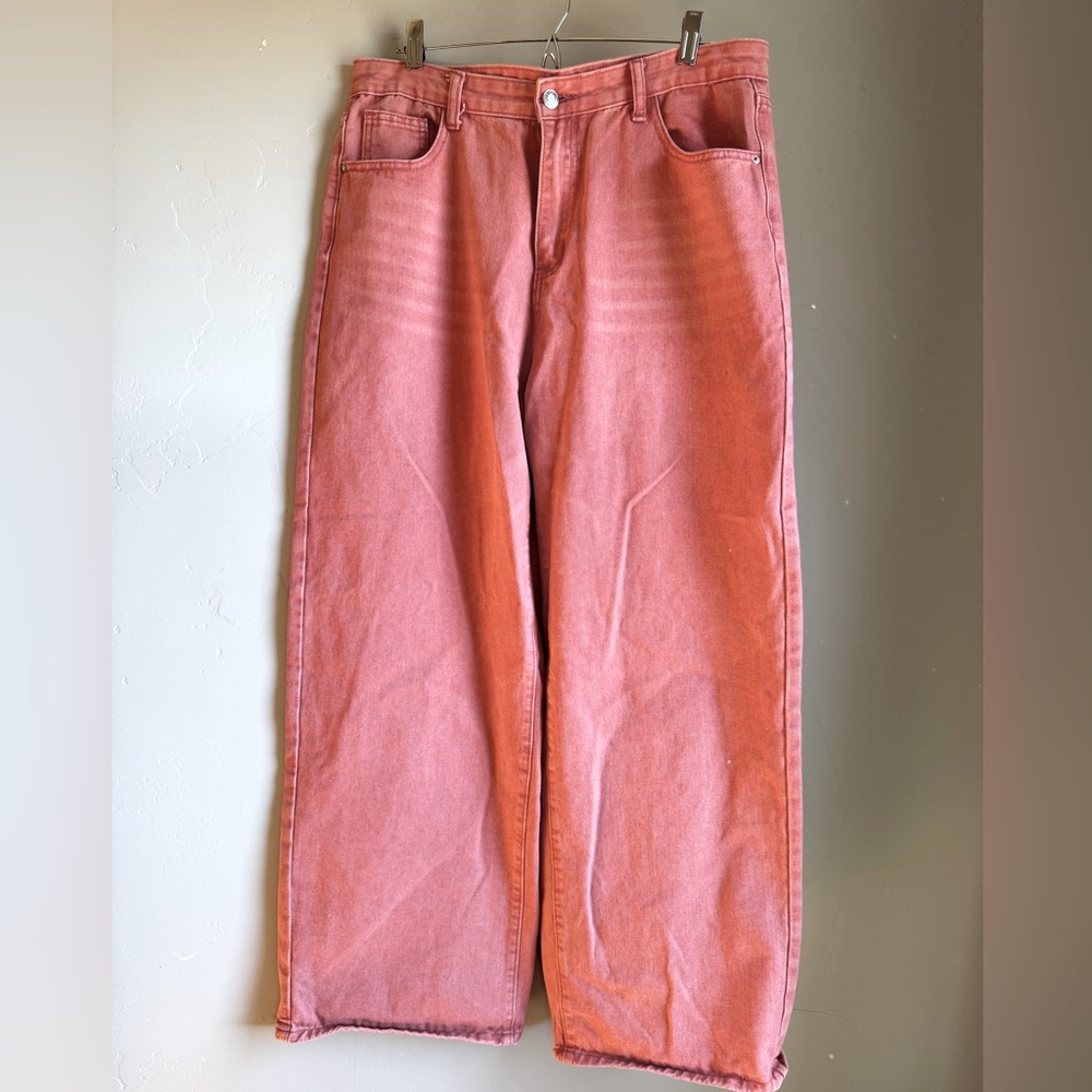 Coral jeans